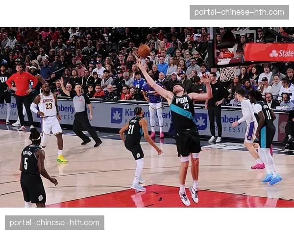 克林根场均4.5前场篮板联盟第一，开拓者内线支柱展现统治力